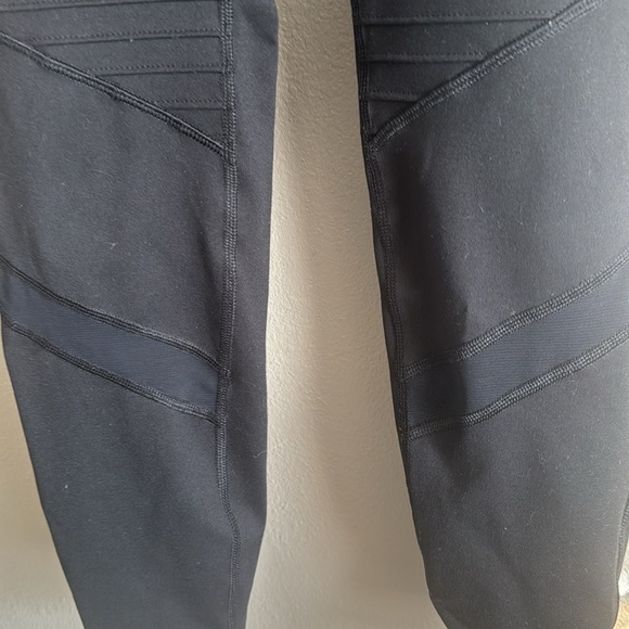 Old Navy elevate leggings - Picture 8 of 9